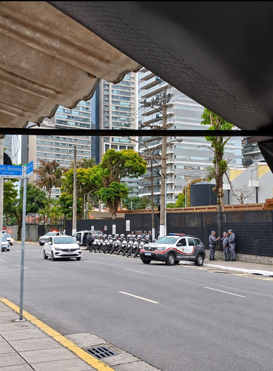 Policiamento reforçado nas proximidades do consulado americano em São Paulo